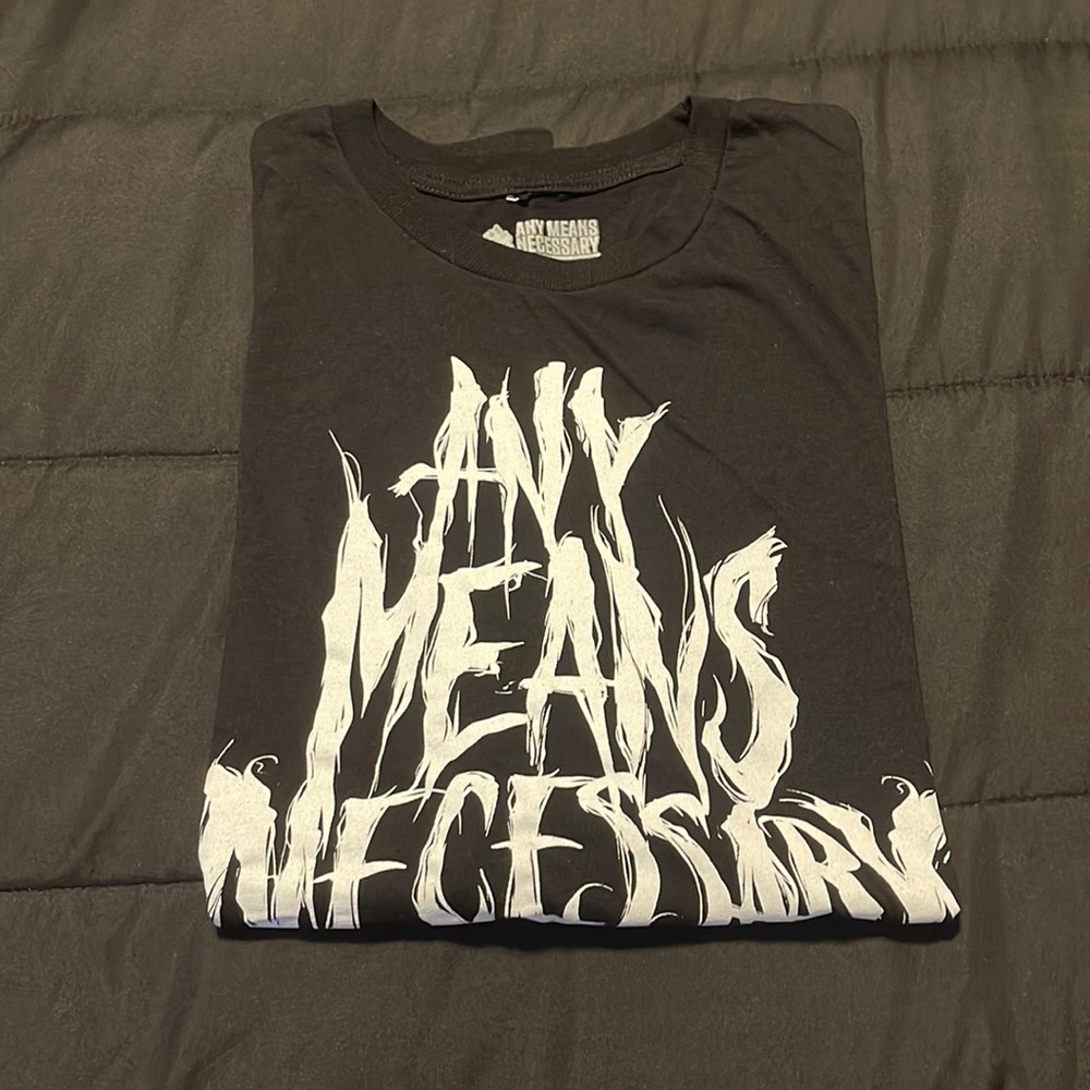 Men's Black Short-Sleeve Graphic Tee
